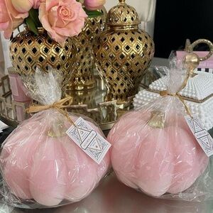 Set of 2 NWT Pink Glitter light up pumpkin